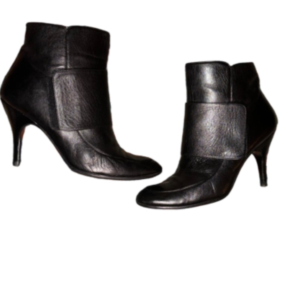 Lanvin Black Leather Heeled Ankle Boots Size 8.5, Heel 3.75 inch